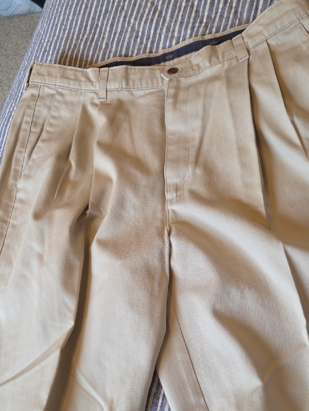 Dockers Men’s Pleated Chino Pants - Khaki Tan